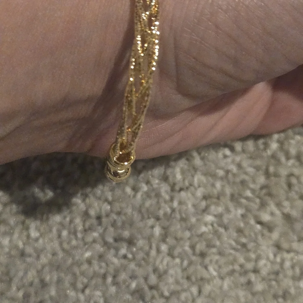 22kgp Elegant Gold-Tone Bracelet